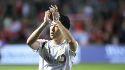 [MLS] 손흥민, LAFC 데뷔전서 PK 유도… 미국 무대 첫 경기부터 ‘클래스 증명’