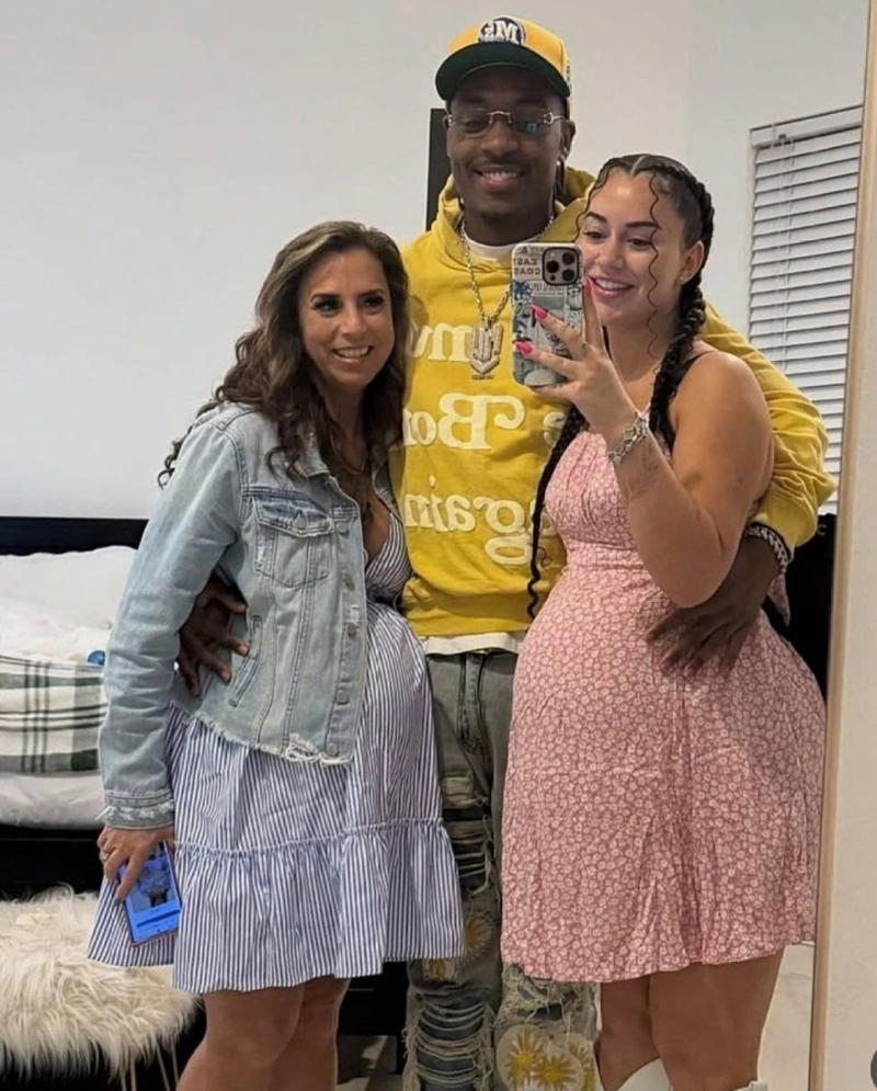 엄마와 딸을 동시에 임신시킨 래퍼.png