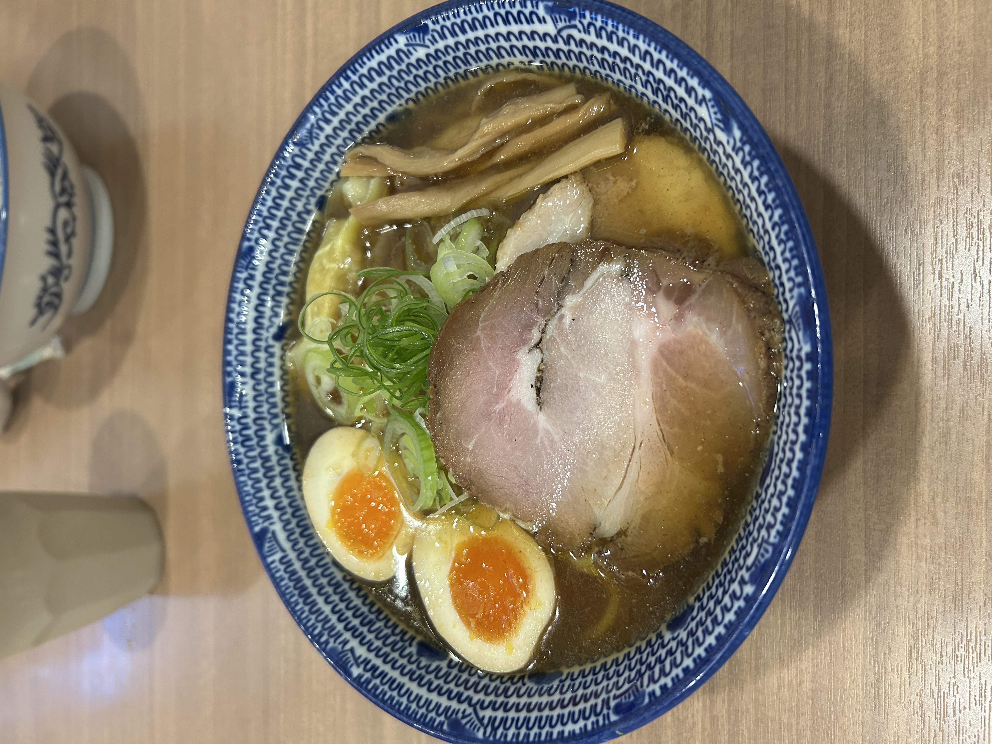 밥을 이제서야 쳐 먹네 맛점